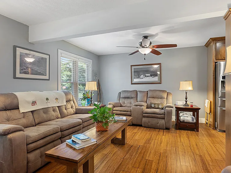 1247 S Pawnee Dr — Photo 4