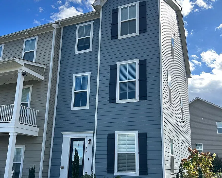 330 Hamilton Ave NW