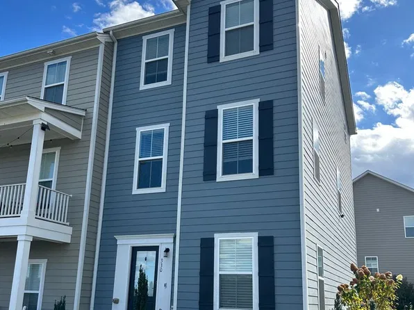 330 Hamilton Ave NW, Christiansburg, VA 24073