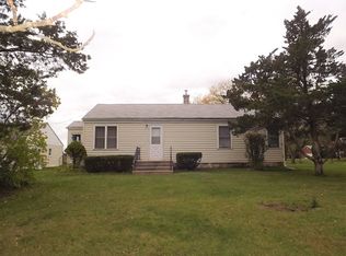 29076 N Gilmer Rd, Mundelein, IL 60060