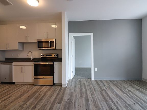 4th image of 161 Washington St #1518