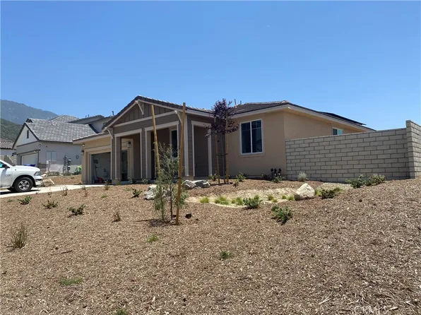 6865 N Shelby Ct, San Bernardino, CA 92407