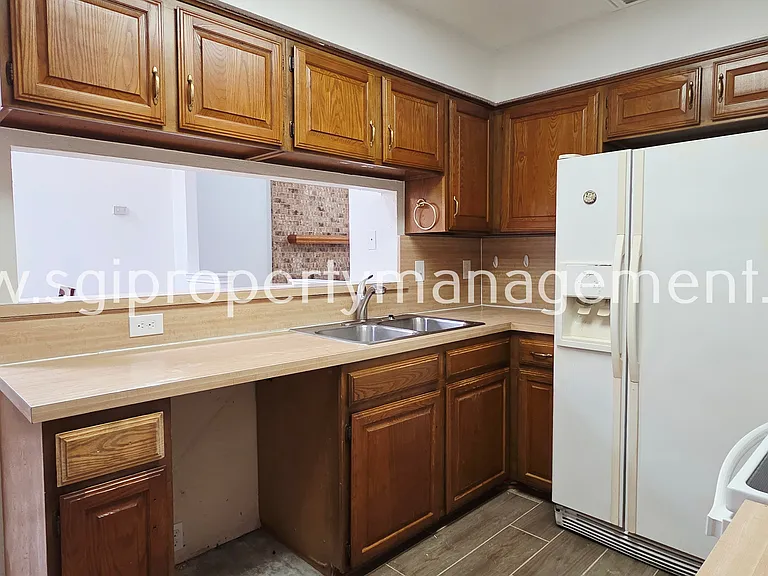 2408 Centaurus Dr — Photo 8