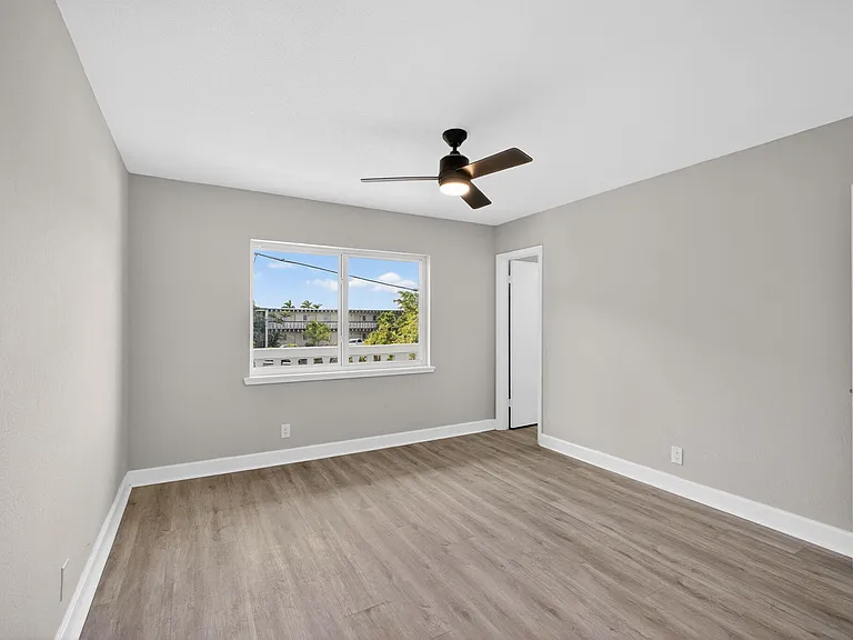 624 Southwind Cir #2 — Photo 14