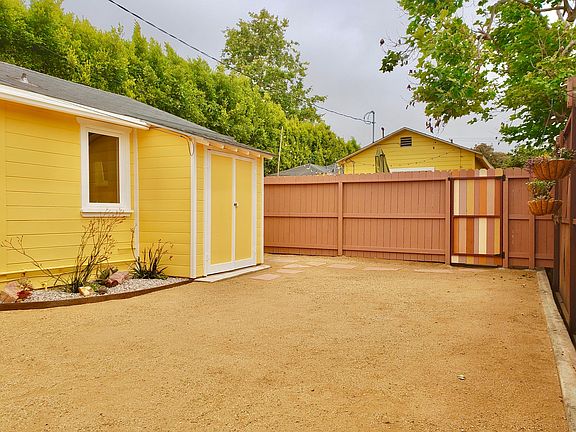 3rd image of 647 Brooks Ave #649