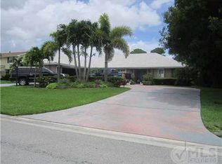 504 Muirfield Dr, Atlantis, FL 33462