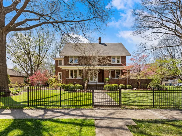 915 W Clark St, Champaign, IL 61821