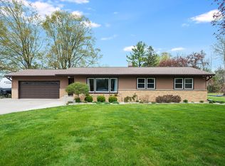 469 E Quarterline Rd, Newaygo, MI 49337
