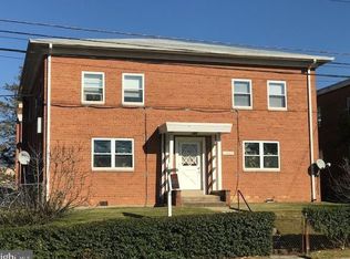 7905 Lockney Ave #202, Takoma Park, MD 20912