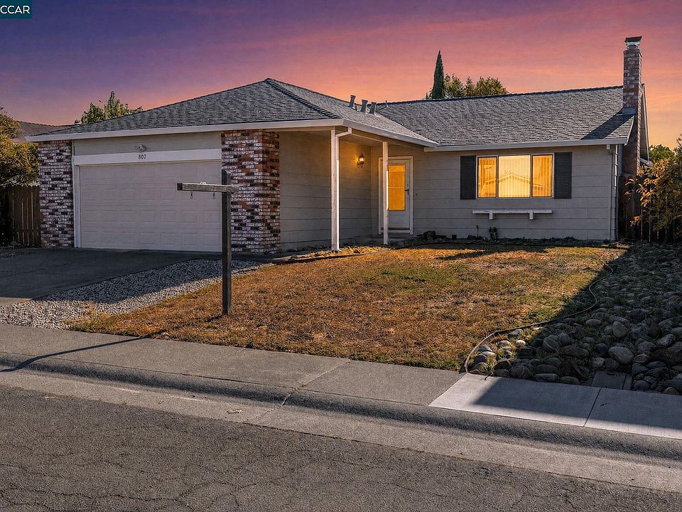 1st image of 807 Scoter Way