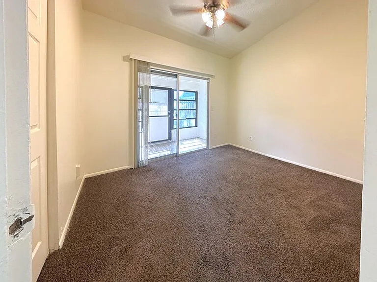 599 Capistrano Ct — Photo 13