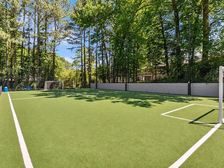 2311 Dunwoody Xing — Photo 4