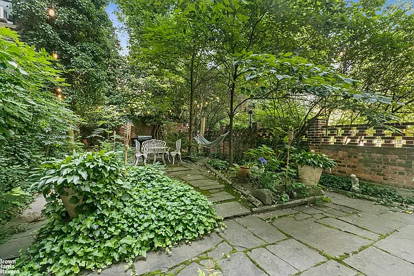 Rented by Brown Harris Stevens | media 11