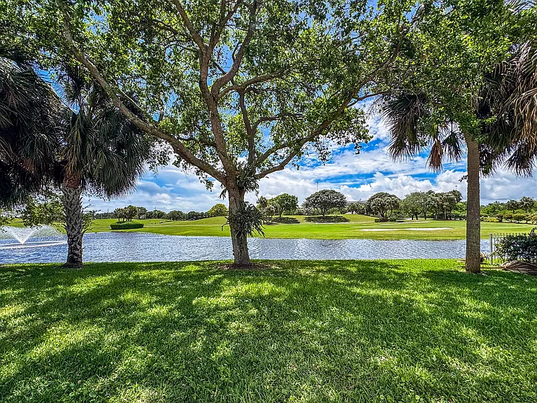 246 Barbados Dr — Photo 20