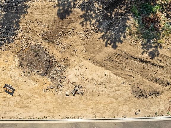 2nd image of 8004 N Jefferson Dr Lot 5