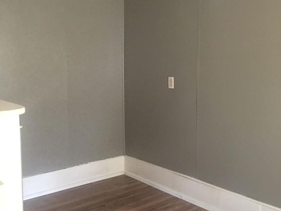 2nd image of 203 N Pennsylvania St APT 1
