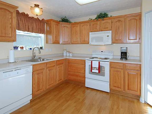 4th image of 1606 Brandtview Ct