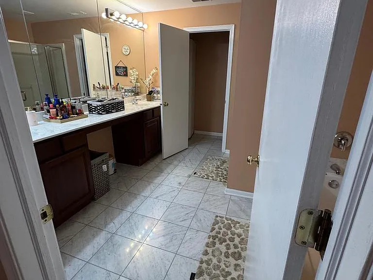 587 Saddlebrook Ln — Photo 14