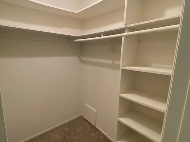 10644 Eastborne Ave — Photo 6