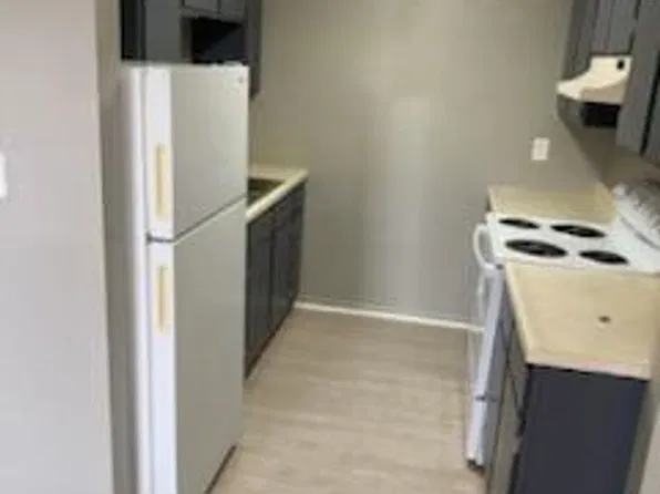 Fort Scott, 102 State St #16, Fort Scott, KS 66701