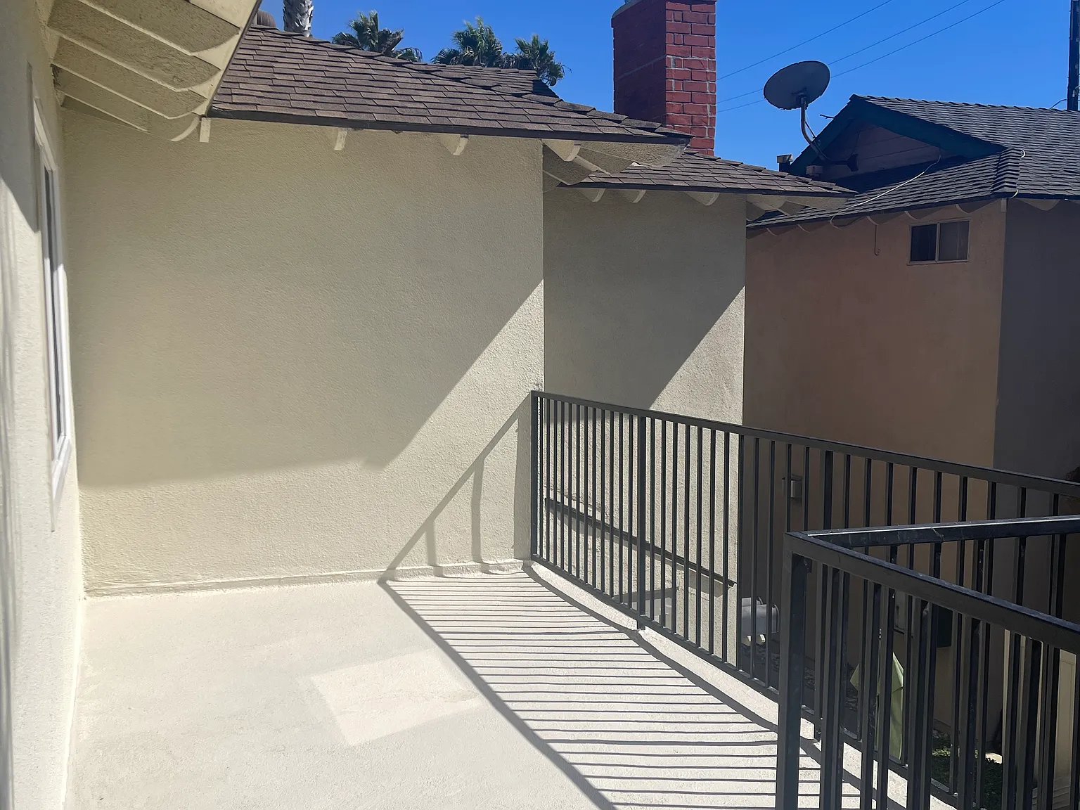 2 bed, 800 sqft, $3,300 — Photo 3