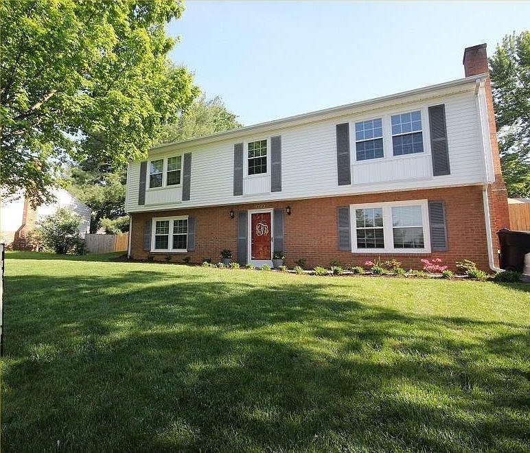 1st image of 3742 Hyde Park Dr
