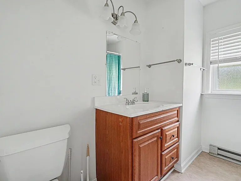 5380 Center St — Photo 16