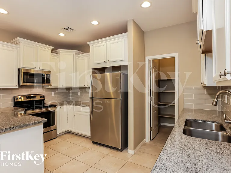 29079 N 124th Dr — Photo 6