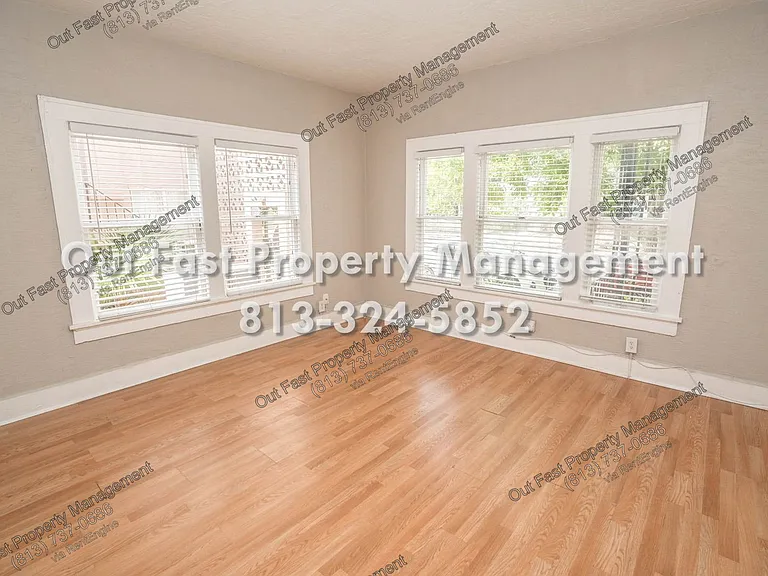 549 2nd St N #1 — Photo 10