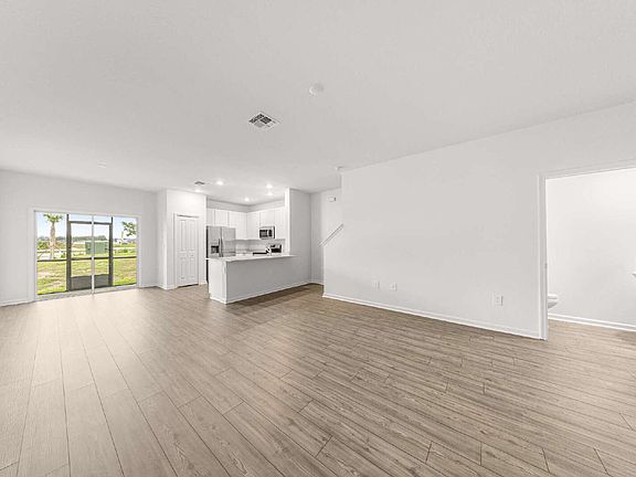 3rd image of 4903 SW 81st Loop