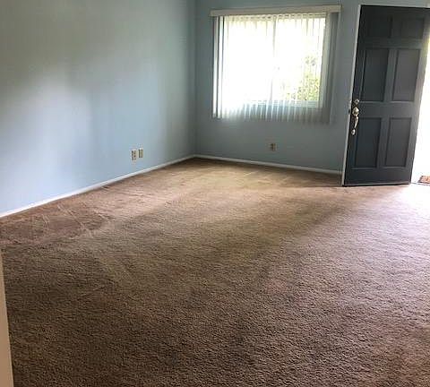 5th image of 3122 Evelyn St