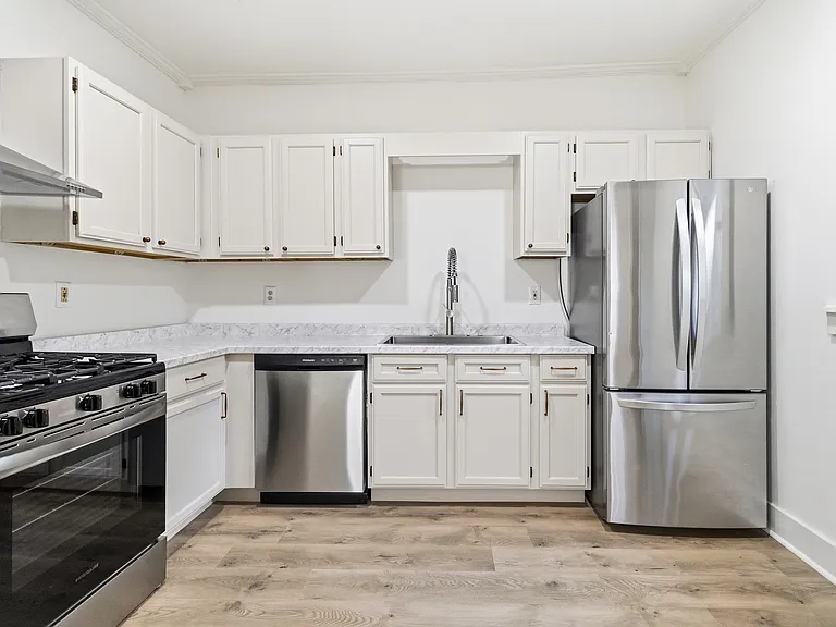105 Marne Ave — Photo 4