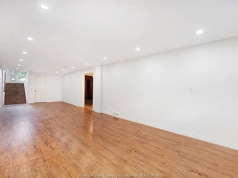 1924 Northway Ave — Photo 18