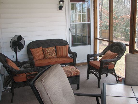 5th image of 10304 Oakdell Dr