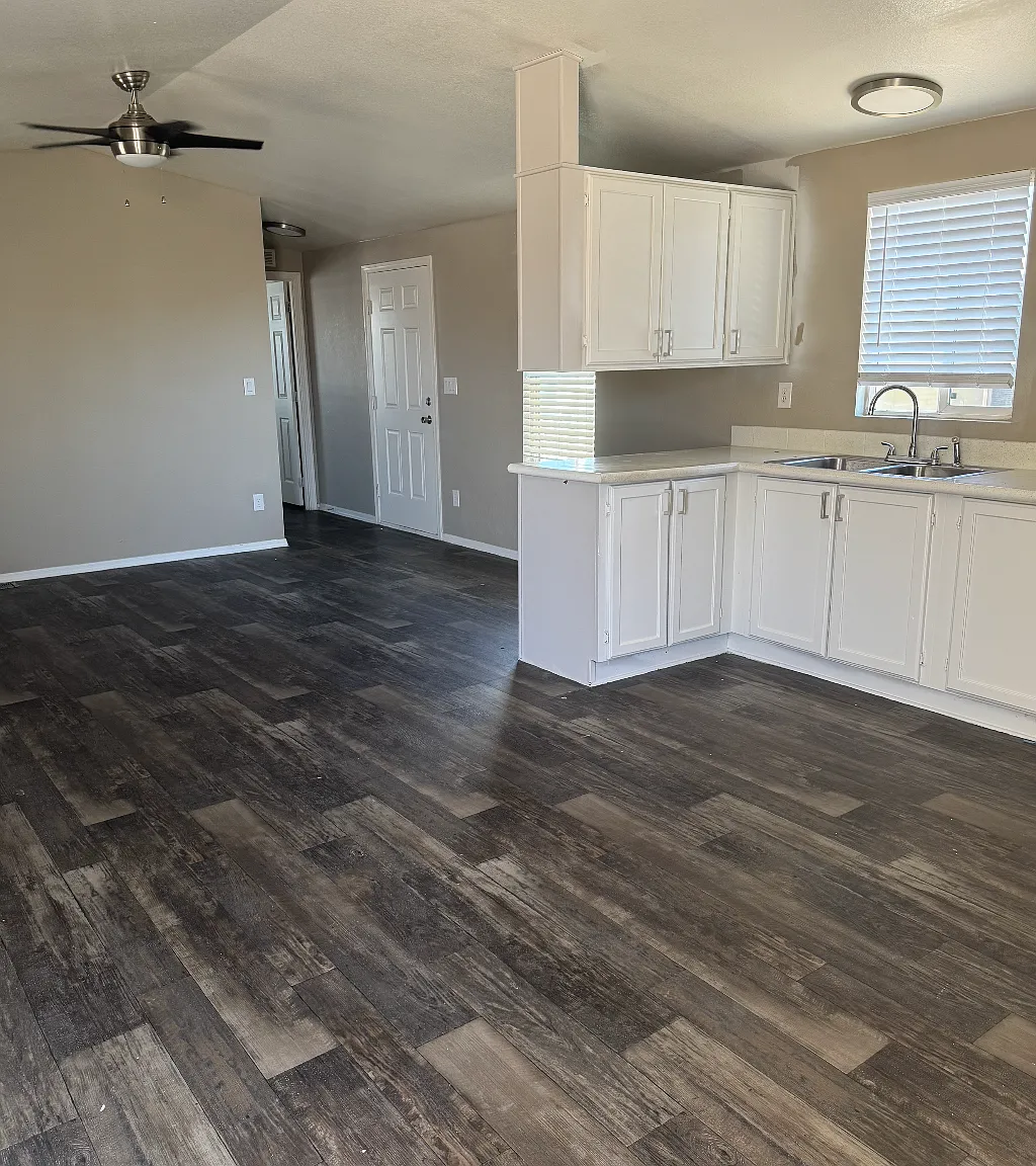 2 bed, 980 sqft, $1,500 — Photo 1