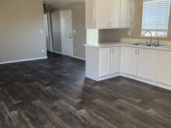 3990 Las Vegas Blvd N Trailer 245, Las Vegas, NV 89115