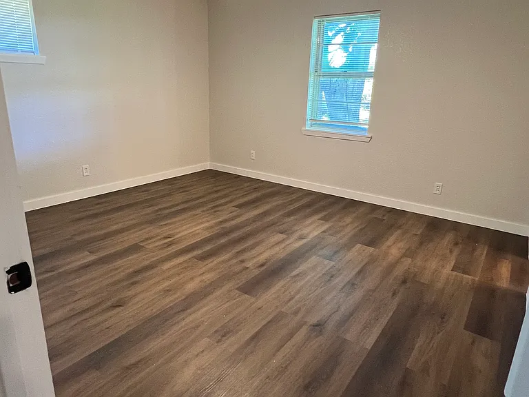 14784 FM 121 — Photo 11