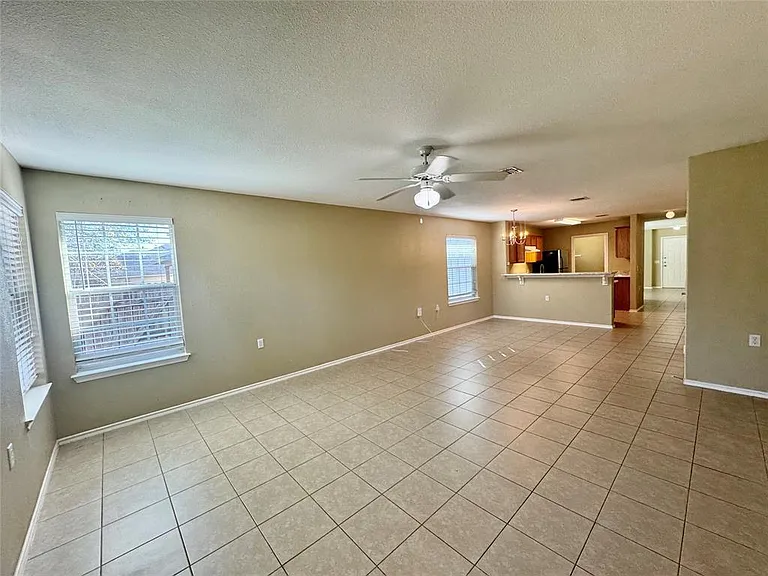 7812 Duber Ln — Photo 10