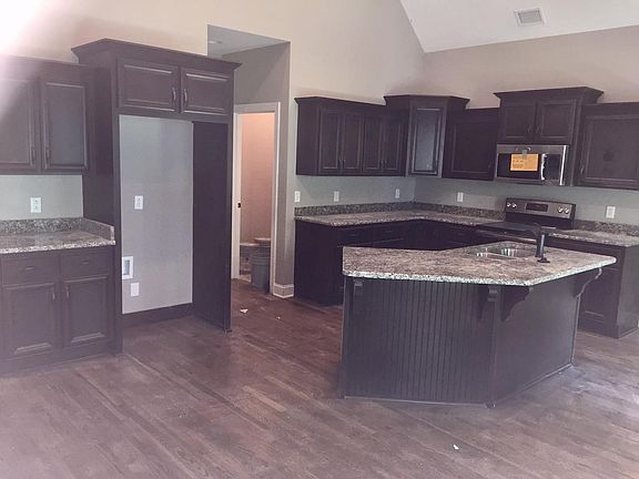 4th image of 1220 Rivercrest Lot 303