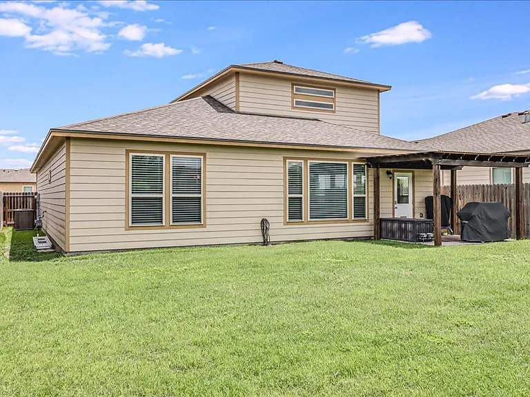 7617 Diamond Dr — Photo 40
