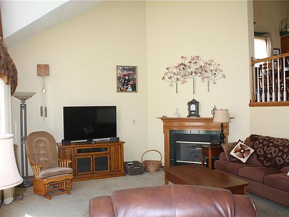 Vaulted great room
