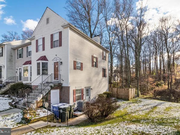 107 Charleston Ct, La Plata, MD 20646