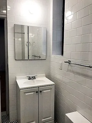 Rented by Rachel Realty | media 9