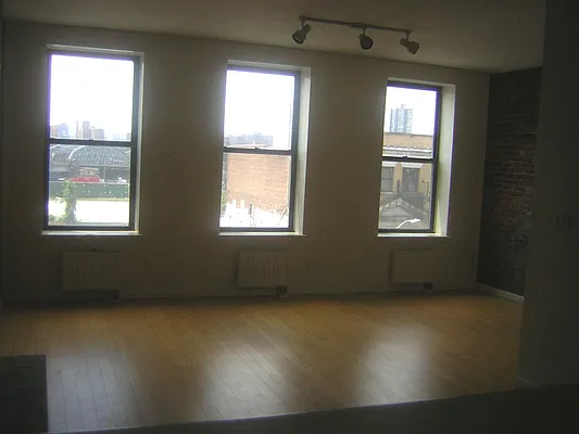 Rented by Bloom Real Estate Group | media 17