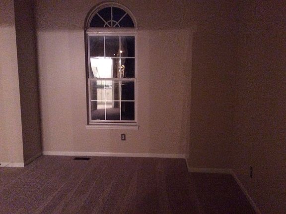 2nd image of 38302 Saratoga Cir #1