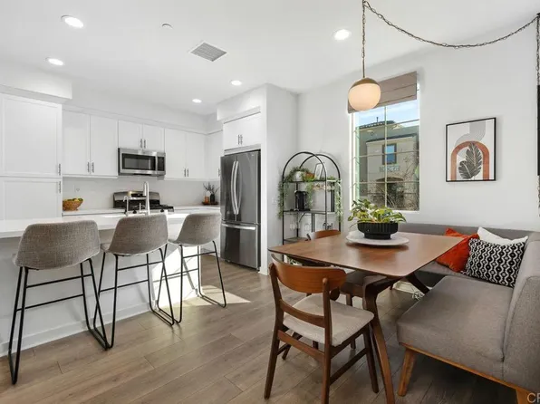 305 Cricket Ct, Santee, CA 92071