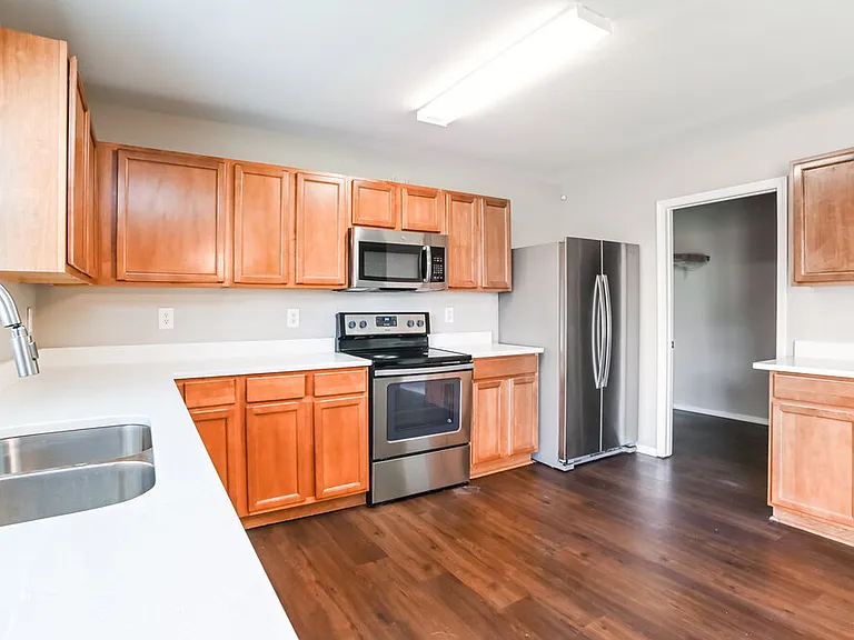 8210 Ainsworth St — Photo 7