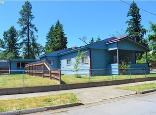 709 S 1st St, Cottage Grove, OR 97424