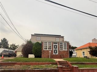 35 Lavern St, Sayreville, NJ 08872