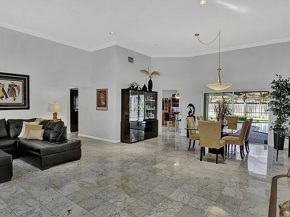 5th image of 8281 SW 180th St